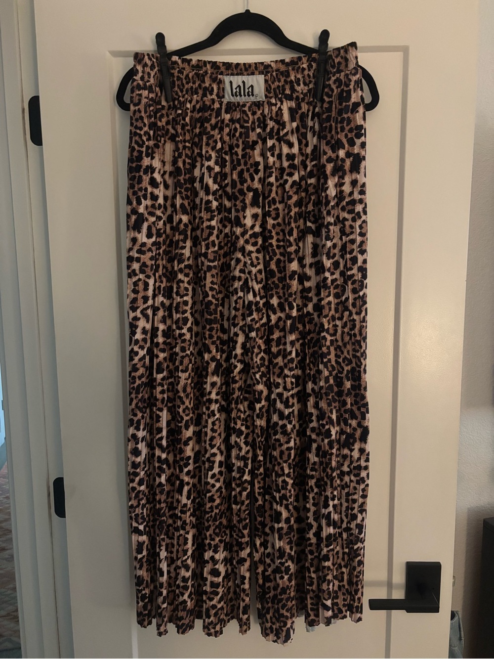 Dressed In Lala: Leopard Wide Leg Pleated Boxer Style Pants - Picture 3 of 3